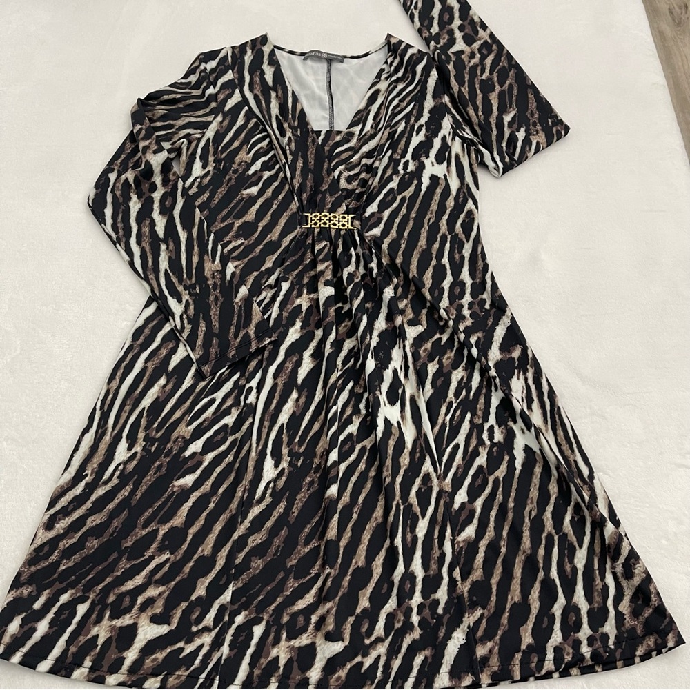 SIGNATURE COLLECTION WOMENS DRESS SIZE M 8-10.